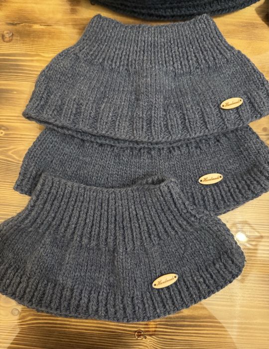 Продам манишки ручная работа