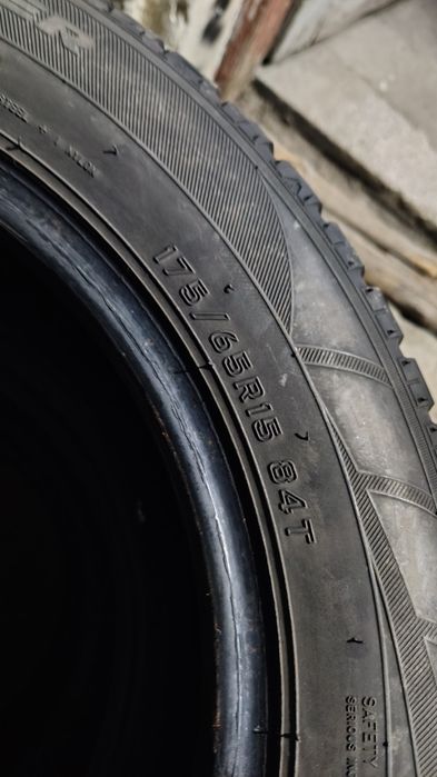 4 anvelope iarna 175 65 R15 Falken 2015