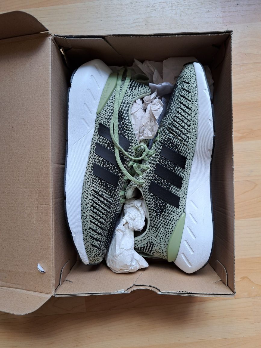 Adidas Swift Run 22