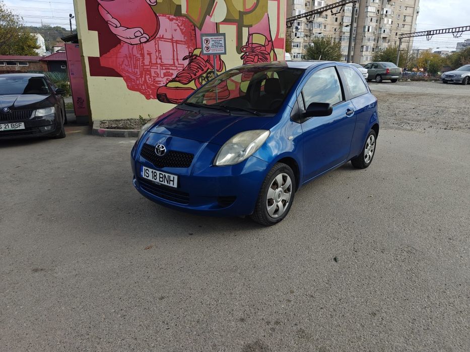 Vând Toyota Yaris 1.0 benzină din 2007