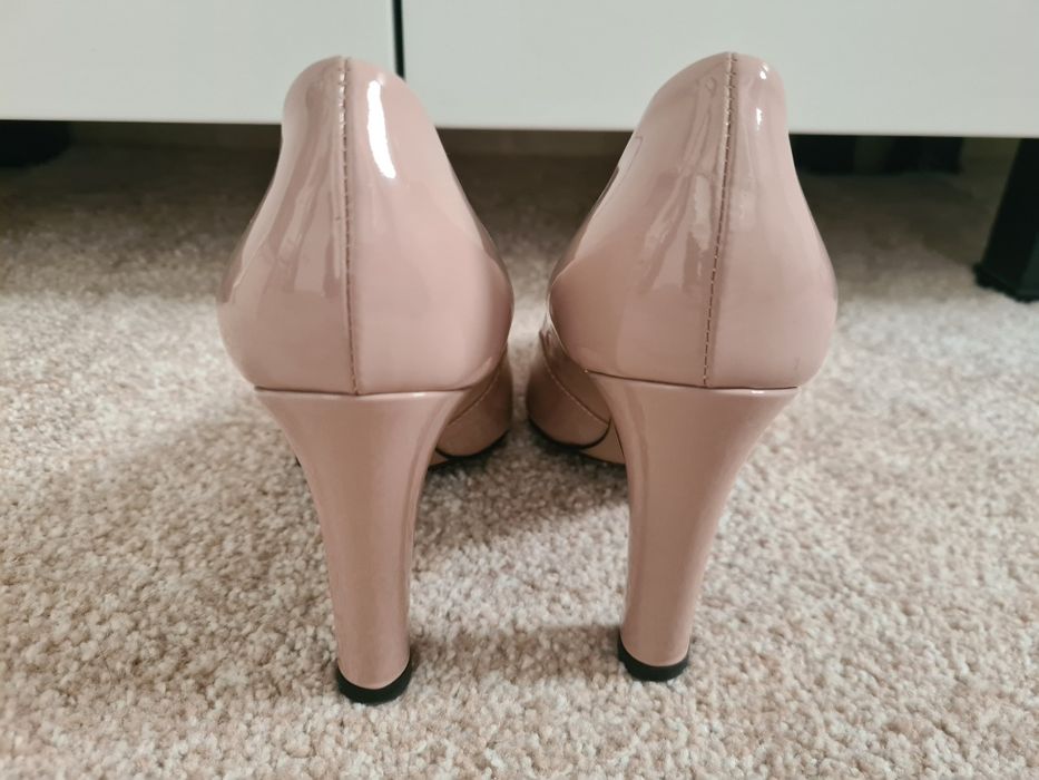 Pantofi Anna Cori masura 37 lac nude