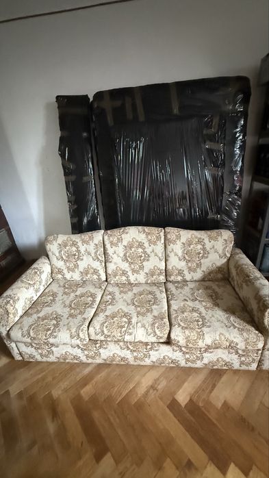Vand canapea / 2 persoane deschizibilă