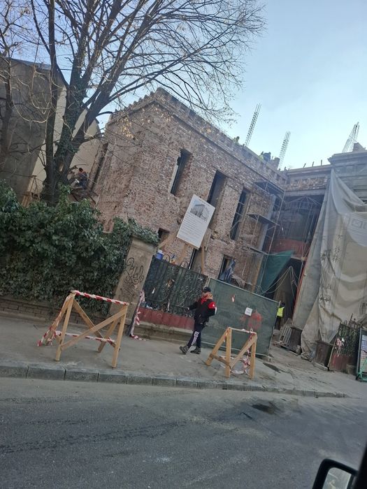 Demolari decopertari gresie faianta șapa tăiaturi beton transpor moloz