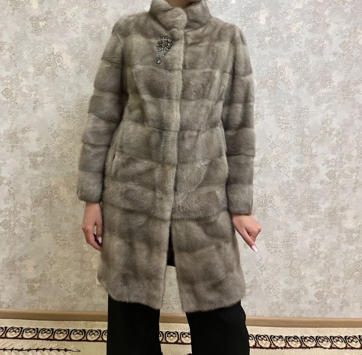 Продам норковую шубу