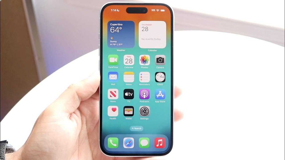 Iphone 15 128 GB, desigilat in primavara, ca nou neverlocked