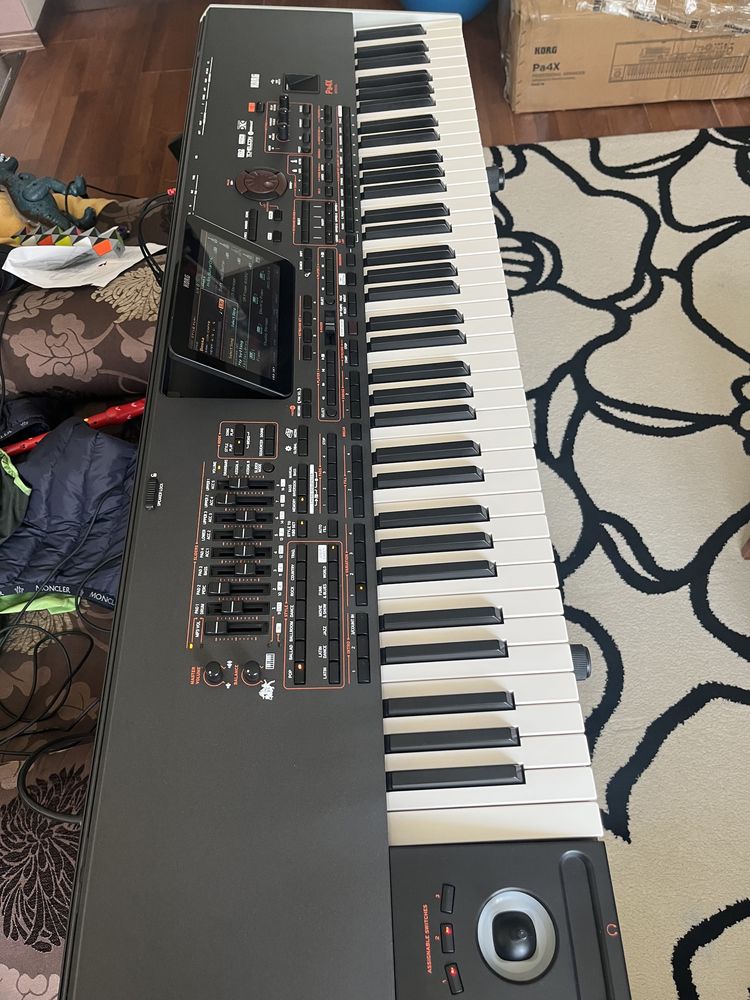 Orga Korg pa4x oriental 76 clape ca nou(genos pa1000 pa700)