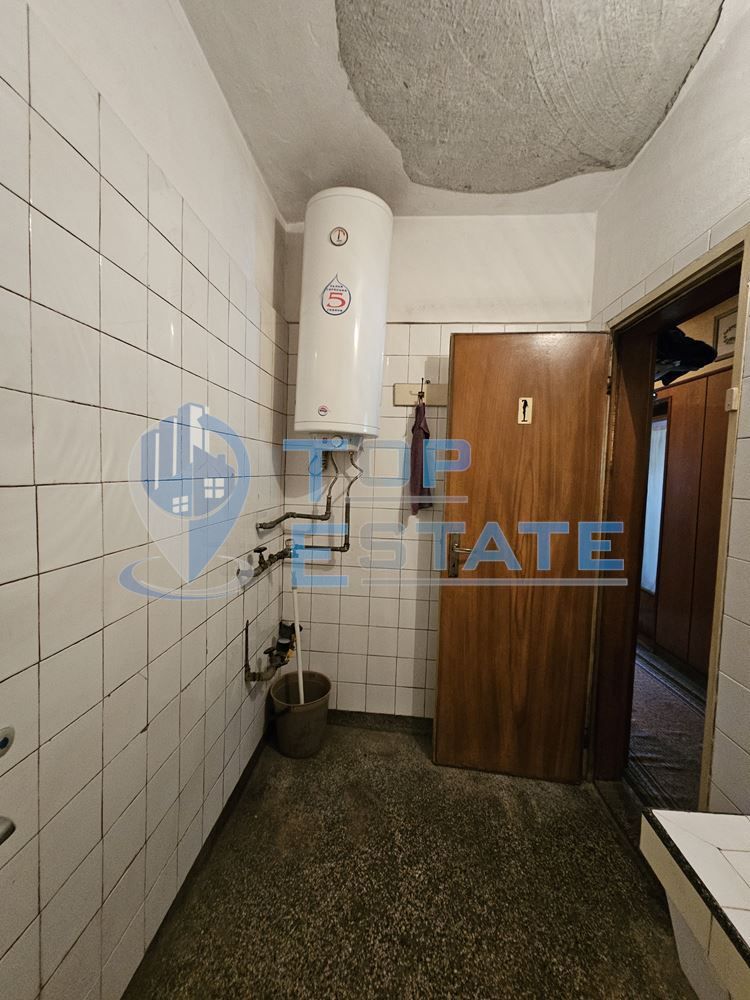 Продава се Тристаен апартамент в Велико Търново, Център - 90 кв.м за 1278 €/кв.м - Снимка #8