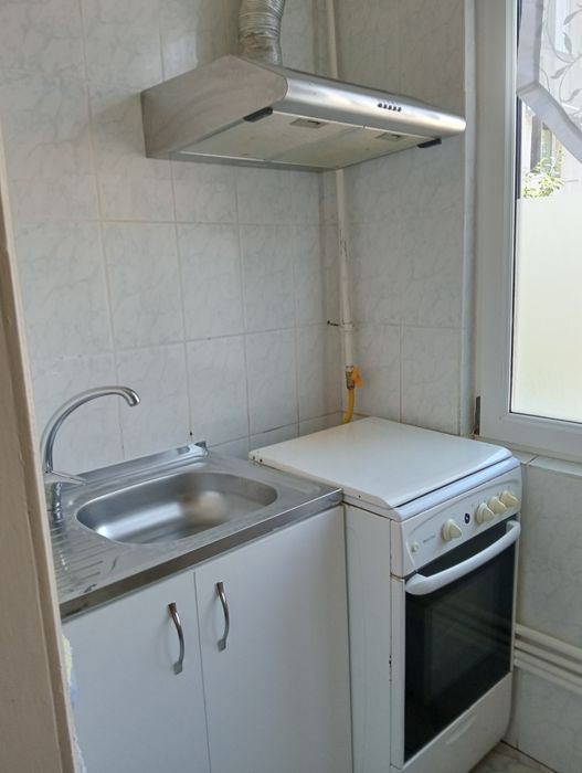 Apartament 3 camere decomandat 70m etaj 1