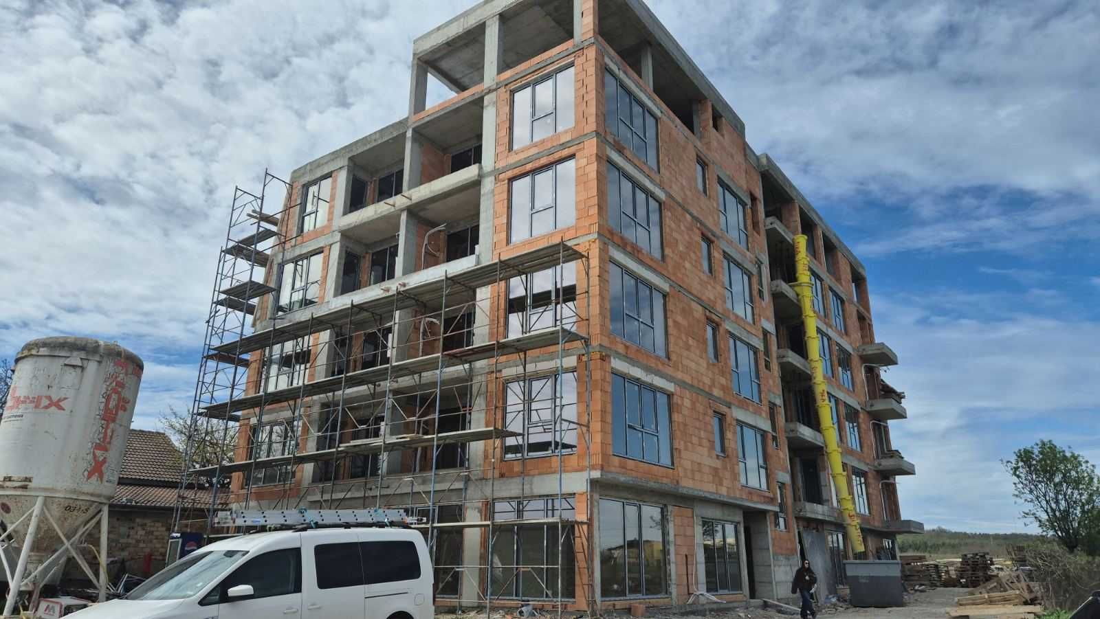Тристаен апартамент, ет.2, 70.53 м2, цена: €95,000