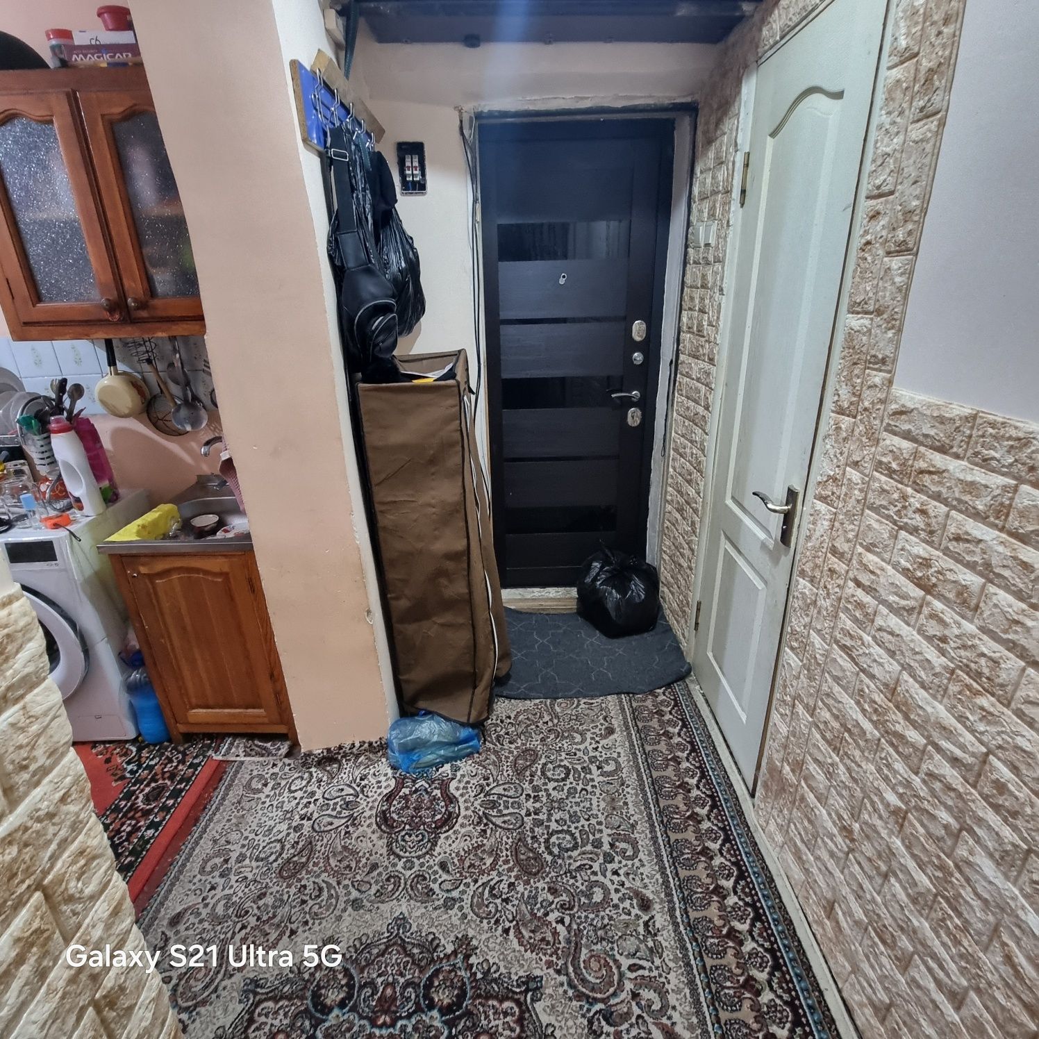 Vodnikda 2 xonali uyimni sotaman. Продам 2х ком. Квартиру на воднике.