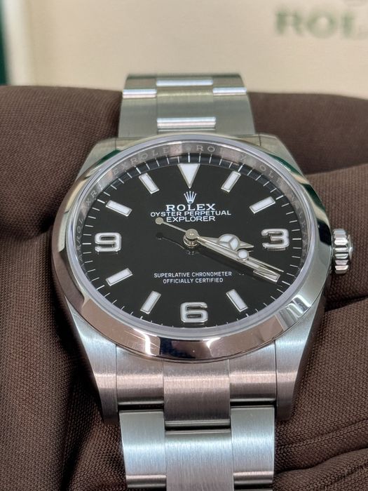 Rolex Explorer 36mm с 5 гофини гаранция