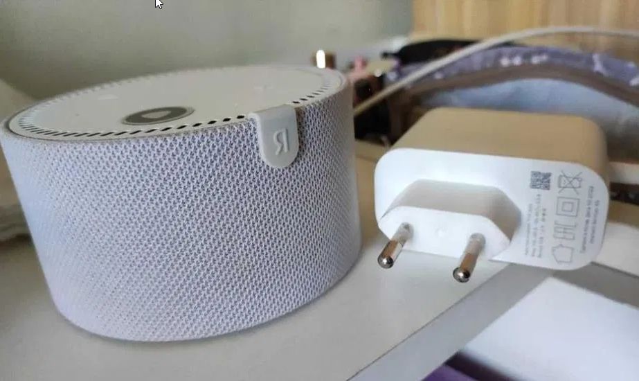 на Алису МИНИ и для других Блок питания - зарядка