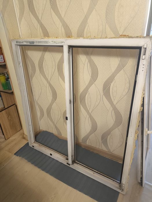 Окно пластиковое, ширина 130, высота 140