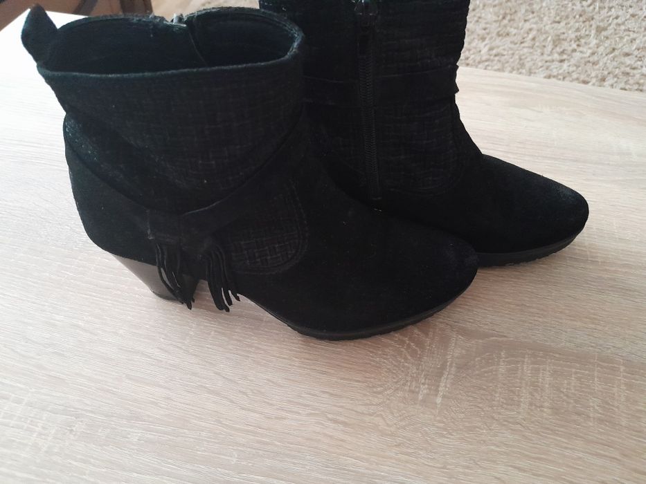 Vând cizme/botine
