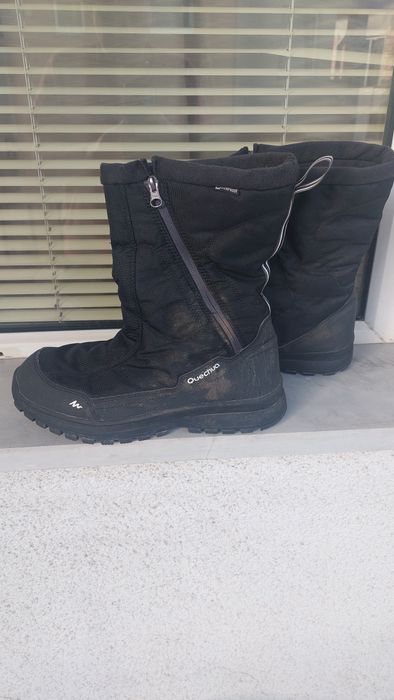 Черни зимни ботуши Quechua номер 44 28 см