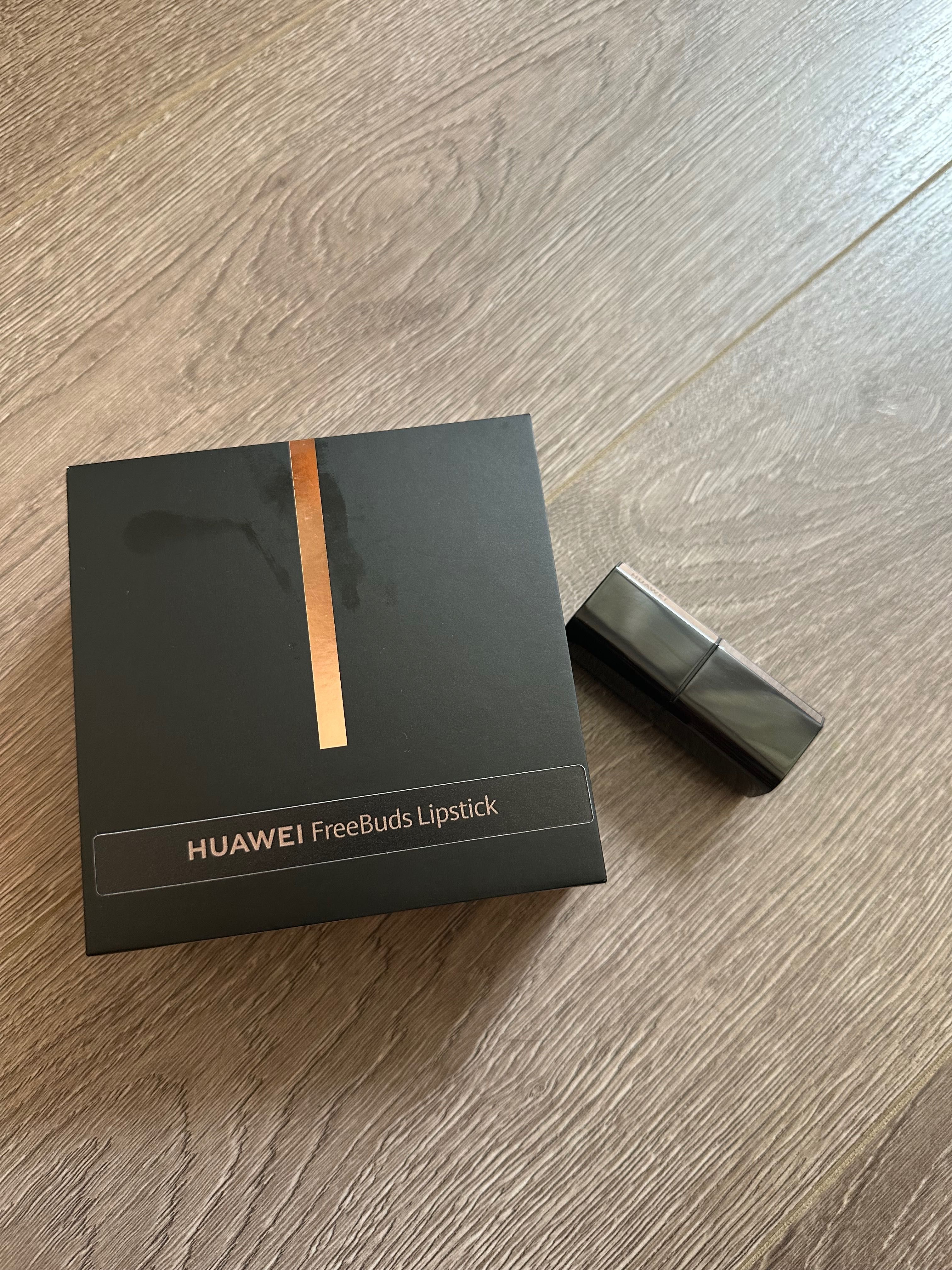 Чудесен за Коледен подарък -Безжични слушалки Huawei Freebuds Lipstick