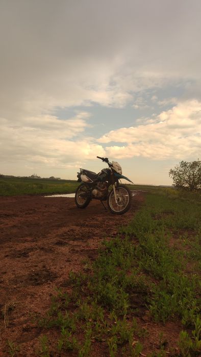 Продам мотоцикл эндуро