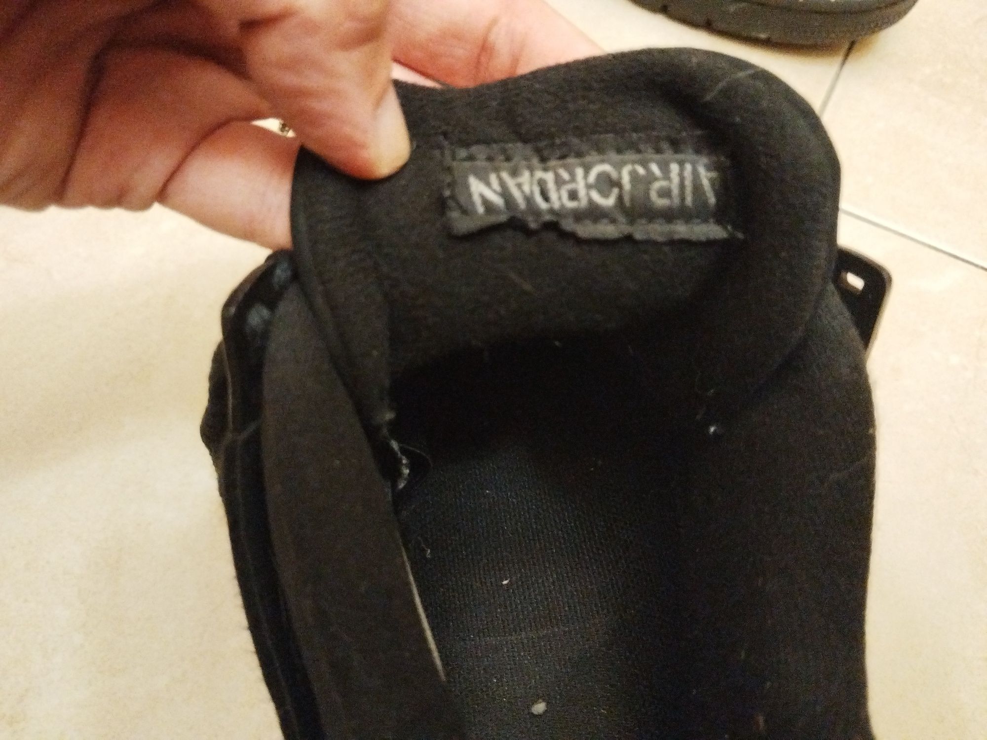 Маратонки Jordan 41ви номер