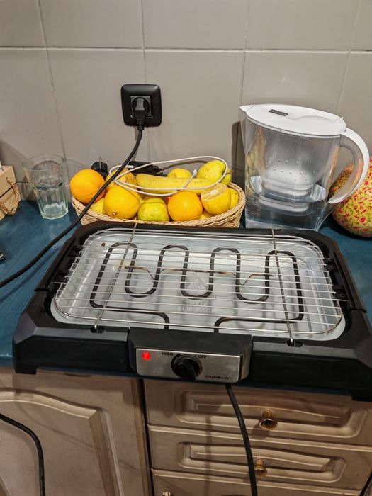 Grătar electric de masa 2000W