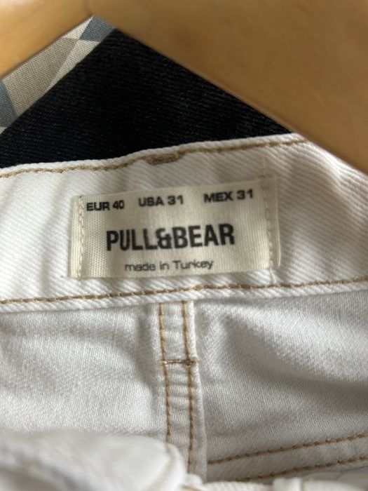 Blugi albi Pull&bear drepti pentru baieti