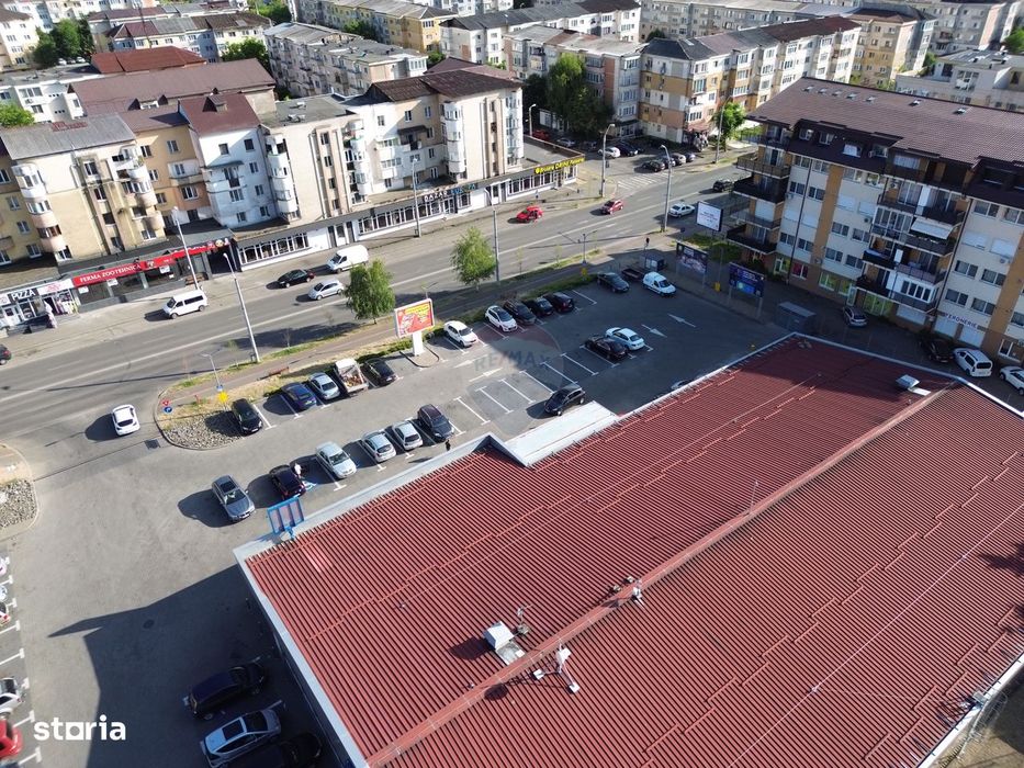 Ocazie!!! Spațiu Comercial de Vânzare 780 mp utili - Vitrină 63 m