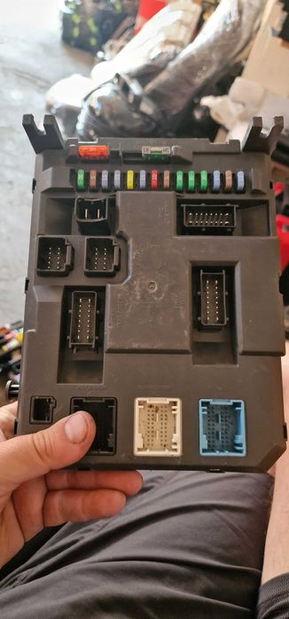 BSI Citroen C3 C4 Peugeot cod 9666952380 an 2012