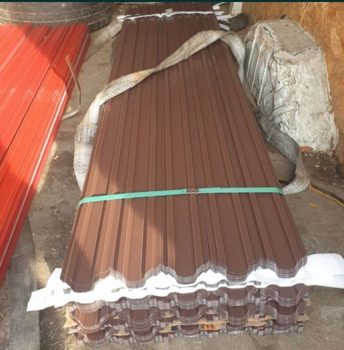 Vând șipcă metalică pentru gard