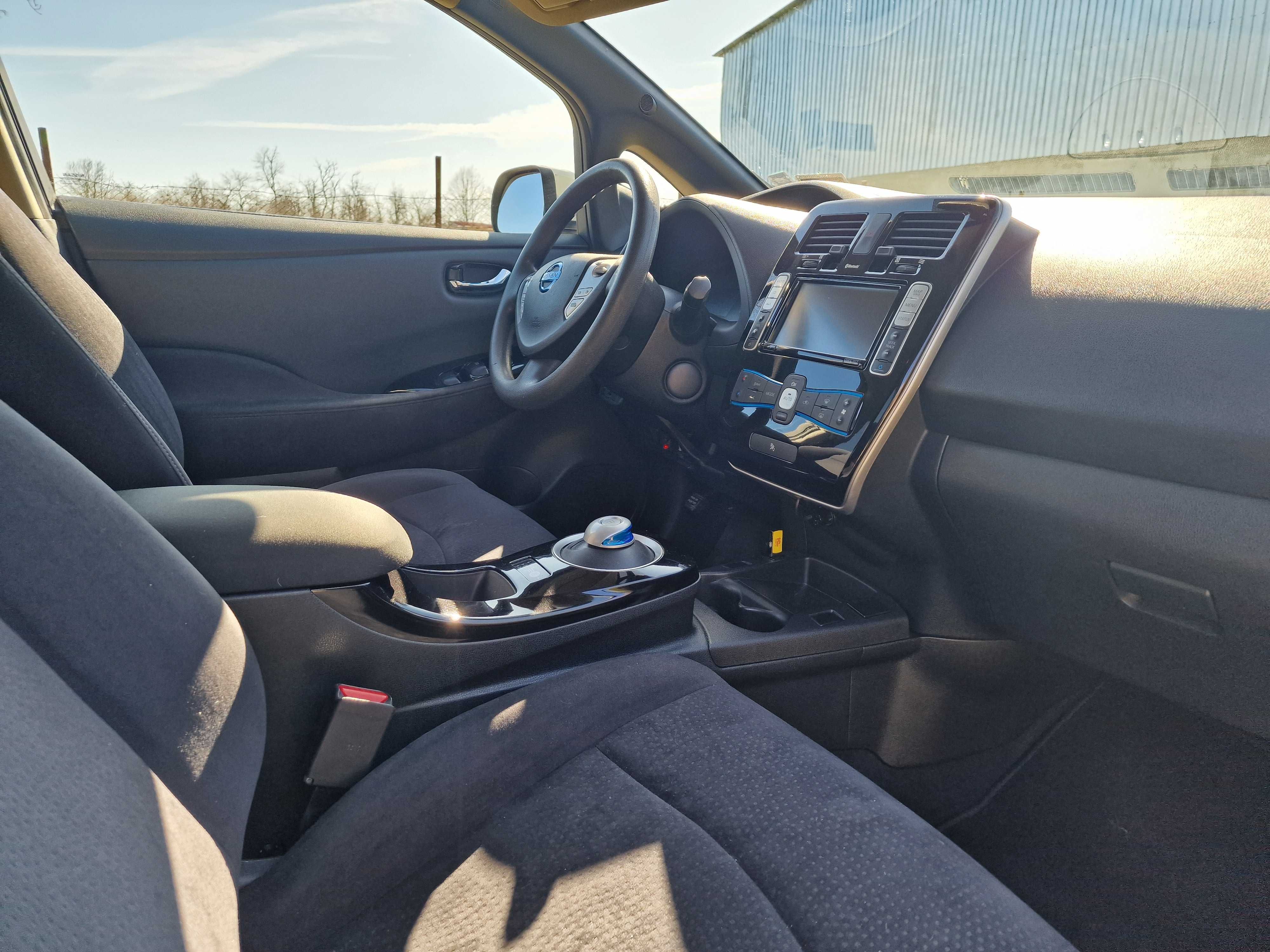 Nissan Leaf 30kWh, 150 км с едно зареждане