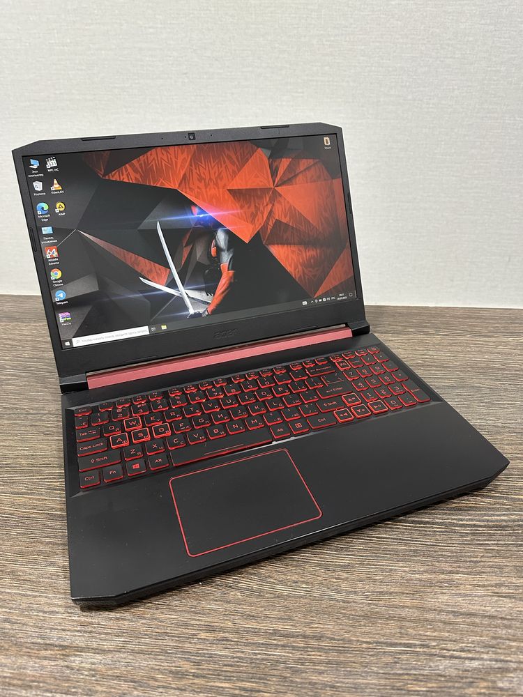 мощный 8-ядерный ноутбук Acer NITRO, видео 4гб