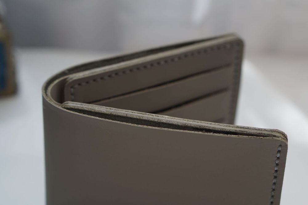 Portofele din piele naturală(2 bucăți pe stoc)