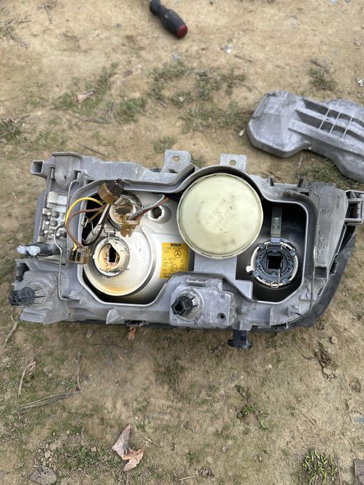 Фарове за мерцедес w202 ц класа