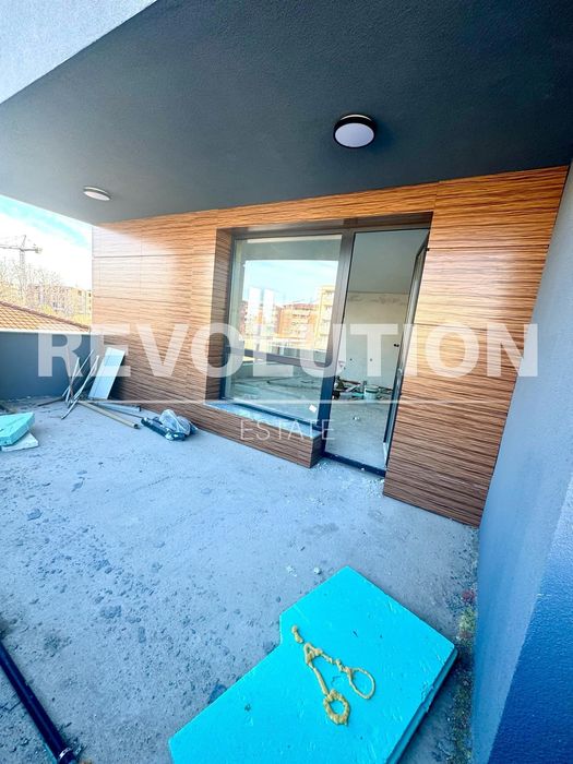 Продава се Двустаен апартамент в Пловдив, Остромила - 100 кв.м за 1250 €/кв.м - Снимка #5