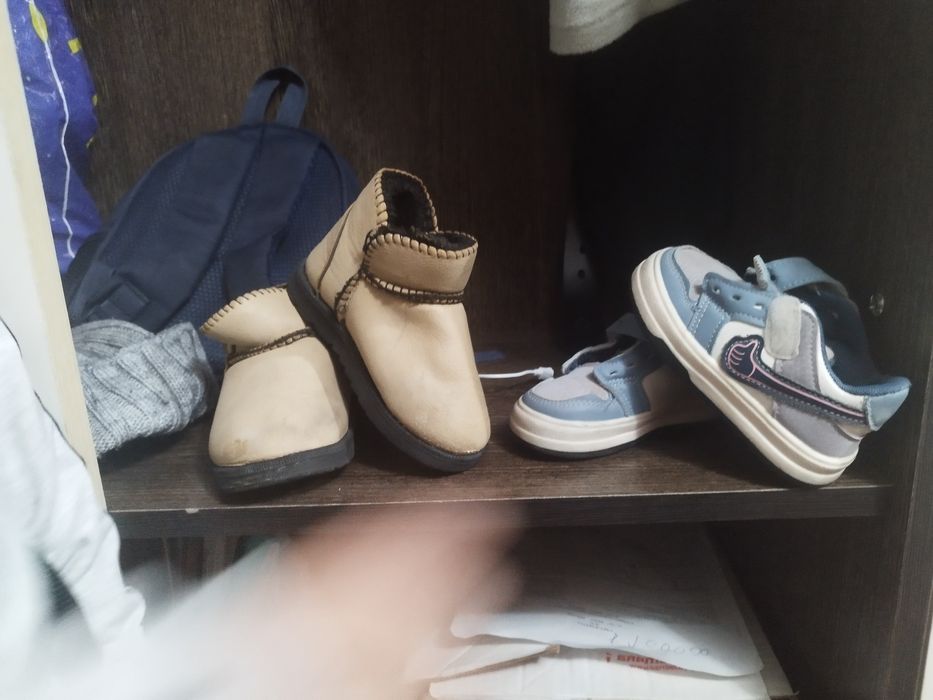 Детские обувь сотилади...