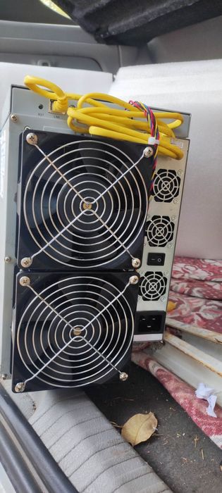 Продавам Canaan Avalon miner A1346 N 110Th
