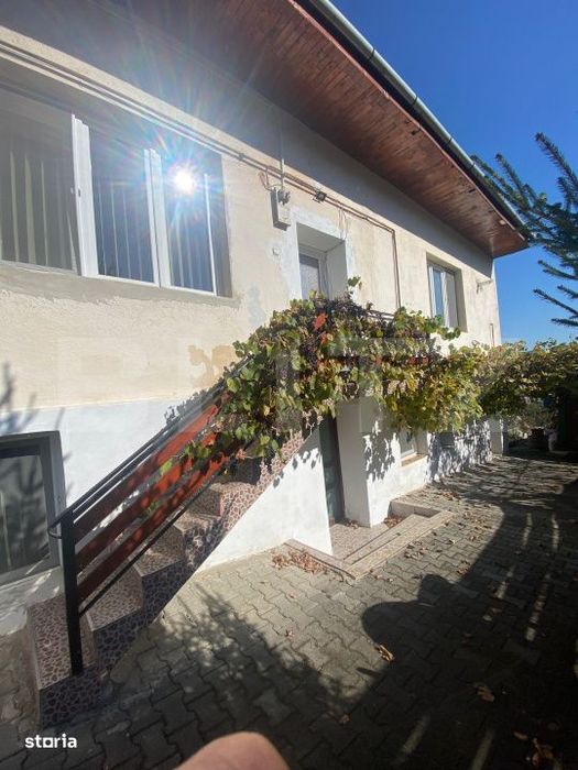 Apartament 3 camere cu curte, in centru Blaj