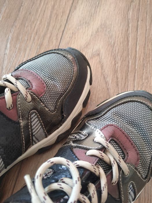 Маратонки Bugatti