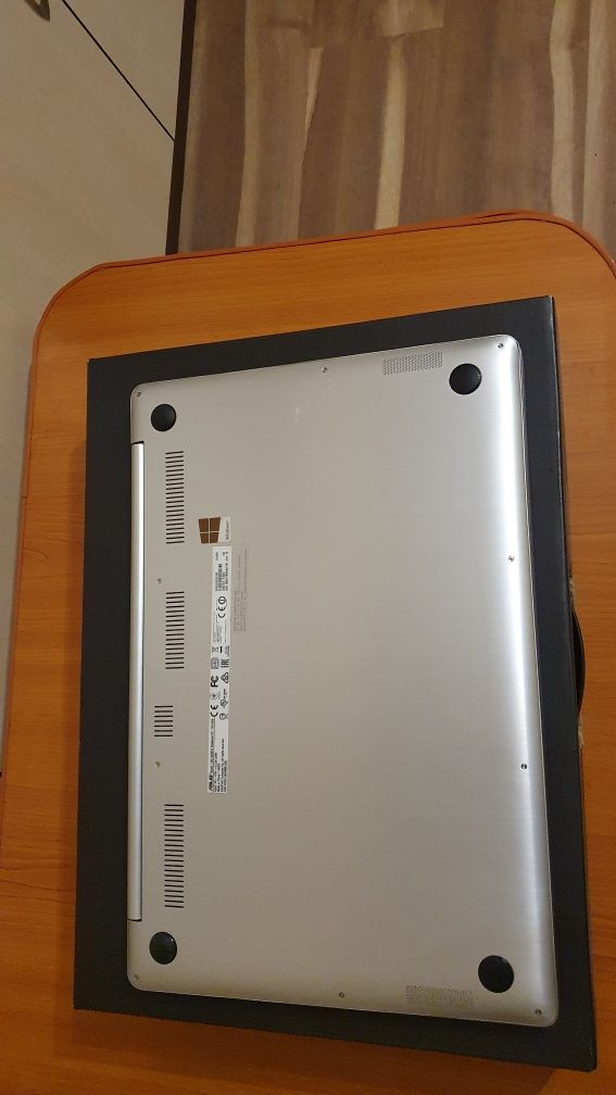 Vand laptop Asus ZenBook Pro UX501V ultra slim