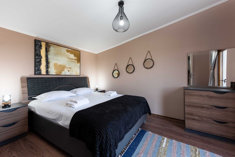 cazare zona bran in bungalow-uri individuale complet utilate