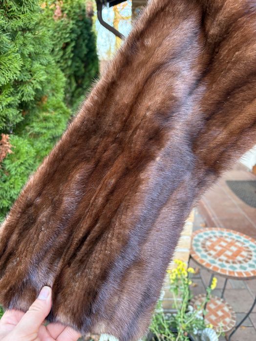 Vând capă din blana naturala de vizon