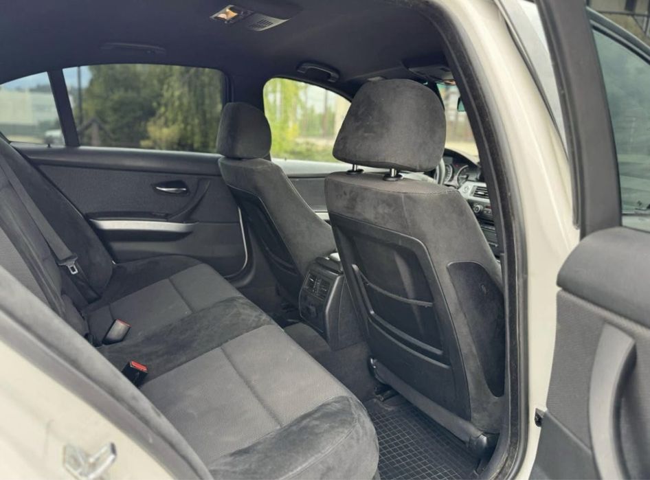 Vând Bmw E90 320D