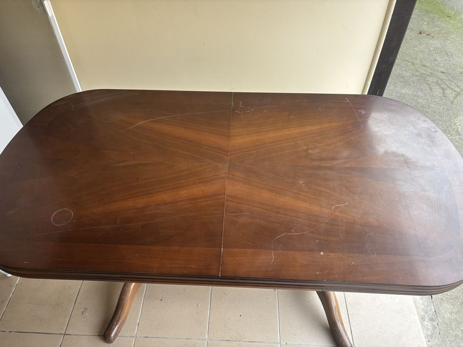 Masa extensibila din lemn masiv