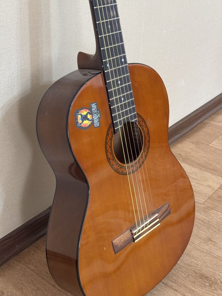 C 40 Гитара Yamaha