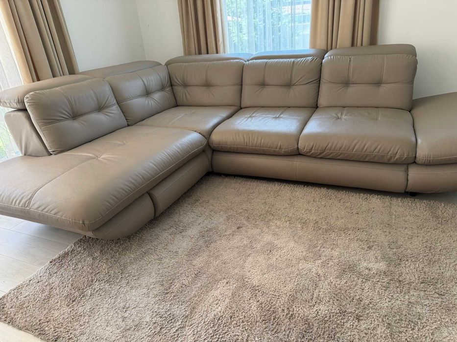 Colțar living model deosebit