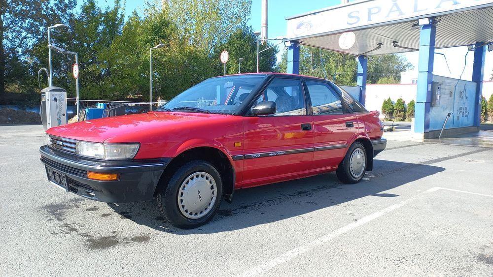 Toyota corola  13 benzina an 1987 de garaj trapa