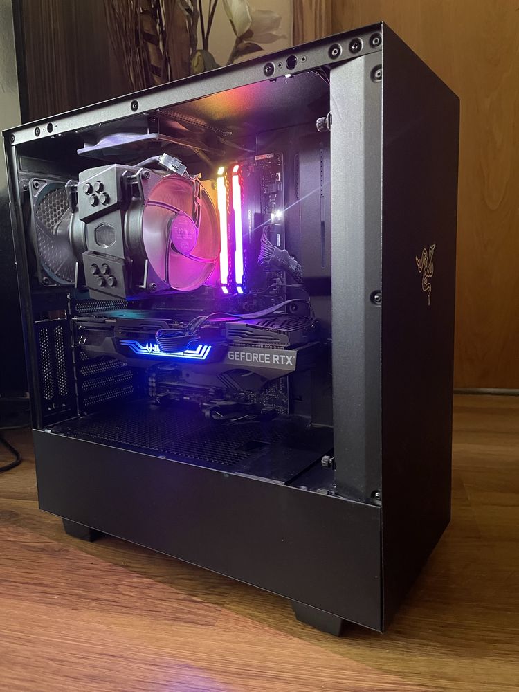 Геймърски компютър/ I9 9900K/32GB/RTX 3090 24GB/1TB SSD+1TB HDD