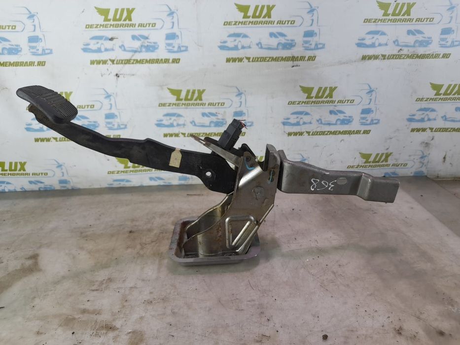 Pedala de frână Nissan Almera Tino V10 [2000 - 2006] 1.8 benzina QG