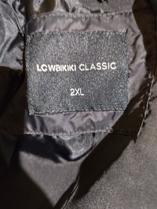 Чисто ново мъжко яке LC WAIKIKI