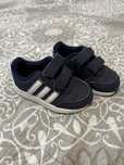 Маратонки Adidas 22номер