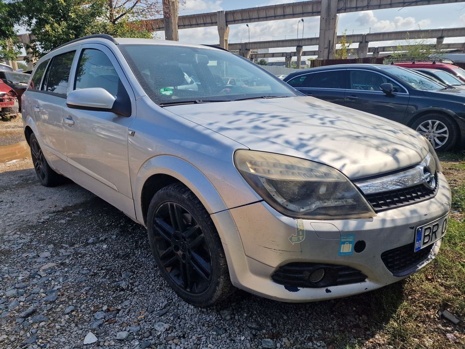 Vând accesorii Astra H 1.9 120 CP