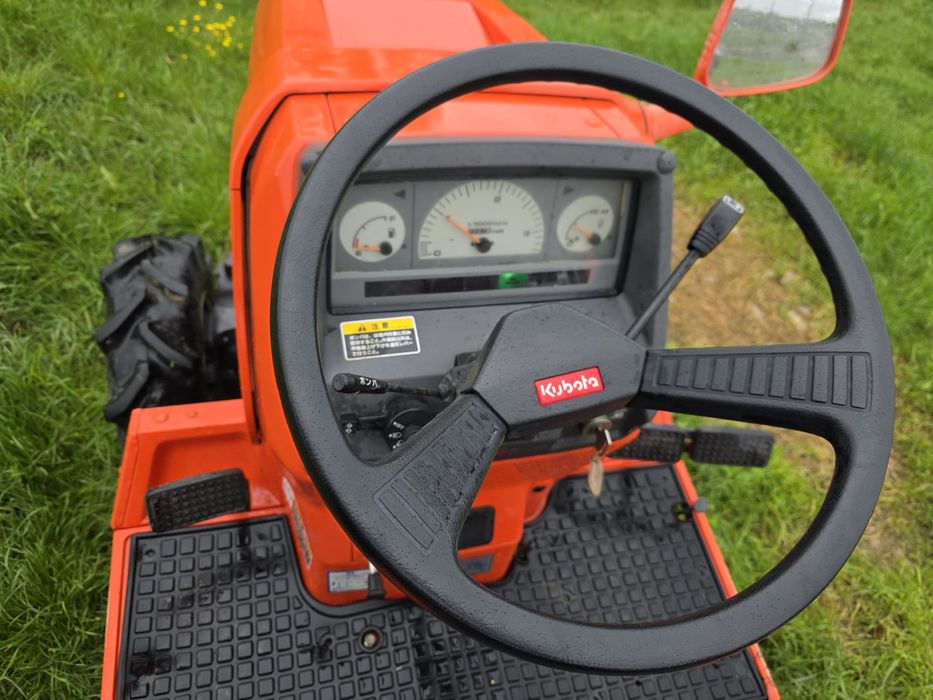 Tractor Tractoras Kubota Yanmar Mitsubishi 4x4, 18 CP